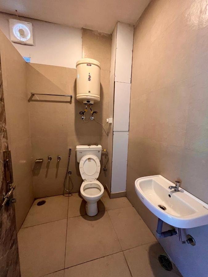 Hostel Backyard-Near Mall Road Manali Εξωτερικό φωτογραφία