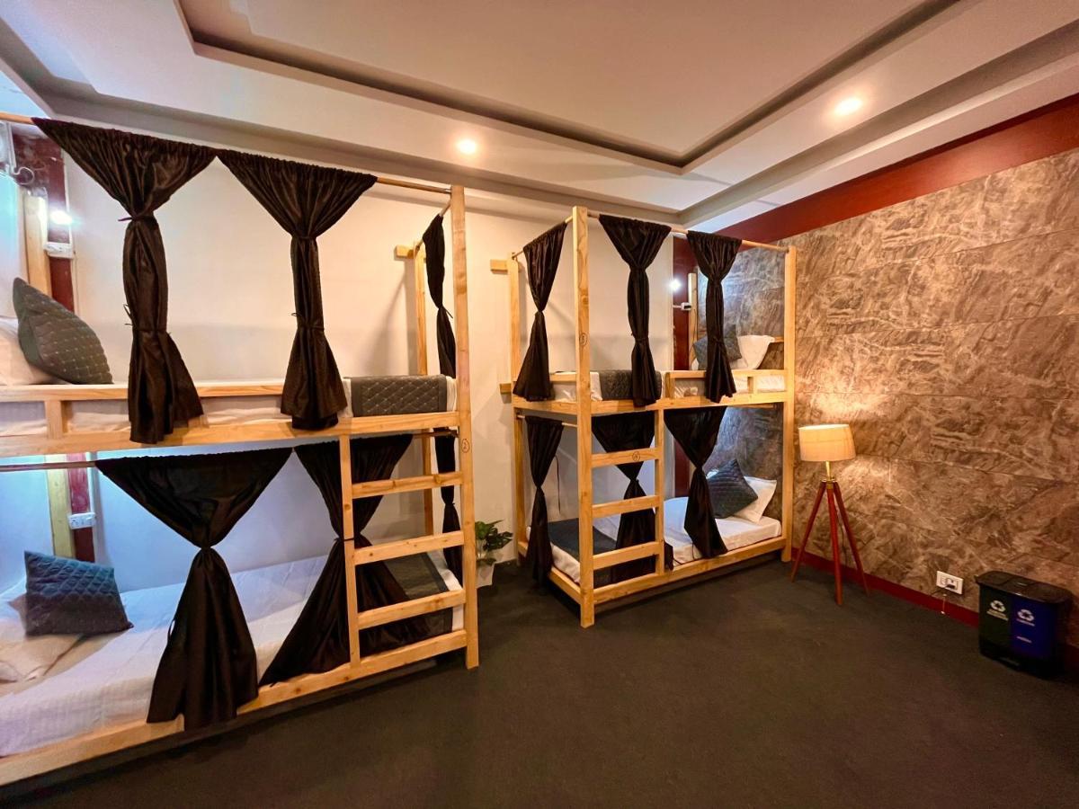Hostel Backyard-Near Mall Road Manali Εξωτερικό φωτογραφία